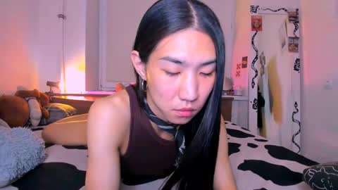 asiancvnt online show from May 6, 9:09 pm