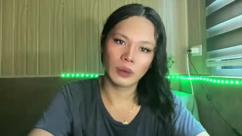 Snapshot of asianflirty_maicaxx chatting on May 13, 2:09 am asianflirty_maicaxx online show from May 13, 2:09 am