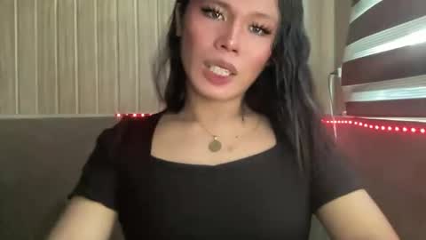 Snapshot of asianflirty_maicaxx chatting on May 22, 2:19 am asianflirty_maicaxx online show from May 22, 2:19 am