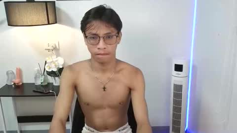 Snapshot of asianfuckertwink chatting on March 27, 4:51 pm asianfuckertwink online show from March 27, 4:51 pm