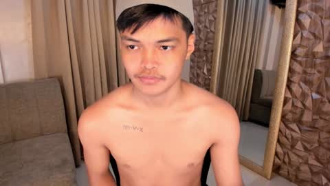 Snapshot of asianhugescott chatting on February 5, 4:27 am VICTORIA SCOTT online show from February 5, 4:27 am