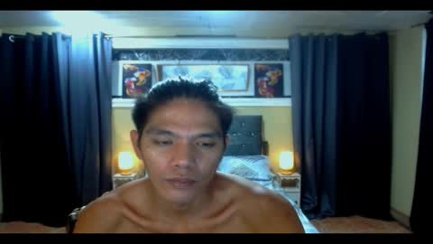 Snapshot of asianhunter4ux chatting on October 24, 7:49 am asianhunter4ux online show from October 24, 7:49 am