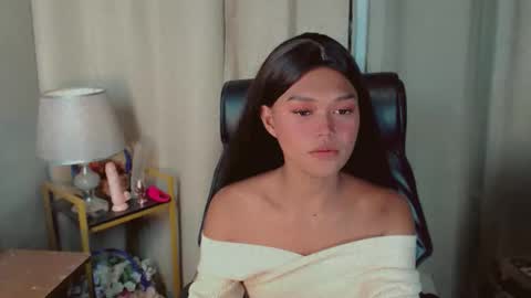 Snapshot of asiankianna chatting on May 27, 10:12 am Kianna online show from May 27, 10:12 am