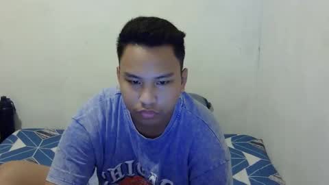 Snapshot of asiannaughtytwink43 chatting on February 24, 12:52 am Supgod43 online show from February 24, 12:52 am