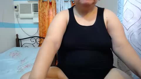 Snapshot of asianpinaychub chatting on September 24, 3:32 am asianpinaychub online show from September 24, 3:32 am