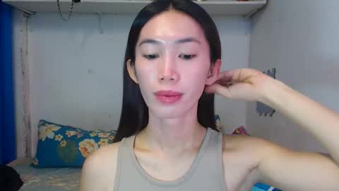 Snapshot of asianqt19 chatting on March 5, 10:22 am J A D E online show from March 5, 10:22 am