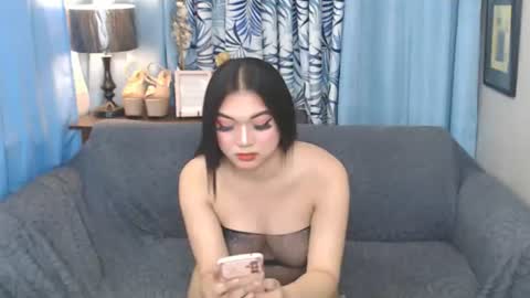 Snapshot of asiansexxy_wildtrans chatting on June 14, 2:24 am Nina online show from June 14, 2:24 am