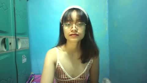Snapshot of asiansexygirlxoxo chatting on March 19, 4:33 pm ann online show from March 19, 4:33 pm