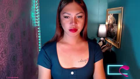 Snapshot of asiansignificant chatting on January 5, 10:57 pm Babe online show from January 5, 10:57 pm