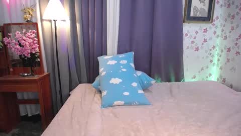 Snapshot of asiansmokeyxx chatting on January 8, 2:46 pm prince online show from January 8, 2:46 pm