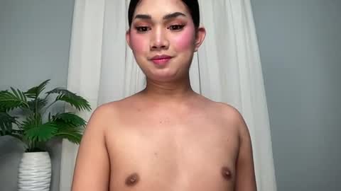 Lily online show from July 1, 2:18 pm