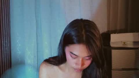 kisses online show from May 30, 4:26 pm