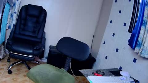 Snapshot of asiantsugar4u chatting on December 8, 6:54 am Trish online show from December 8, 6:54 am