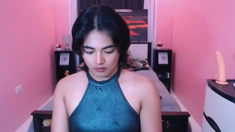 Snapshot of asianverstwink chatting on March 5, 12:39 am asianverstwink online show from March 5, 12:39 am