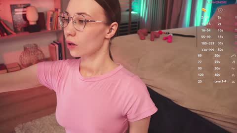 Audrey online show from December 5, 5:17 pm