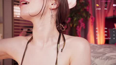 Audrey online show from January 12, 8:03 pm