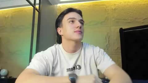 Aslan  online show from March 11, 3:23 am