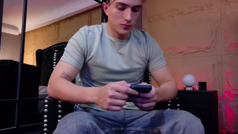 Aslan  online show from July 21, 2:03 am