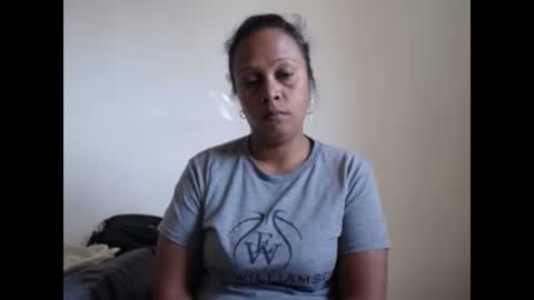 Snapshot of aslanne chatting on May 17, 9:49 am aslanne online show from May 17, 9:49 am