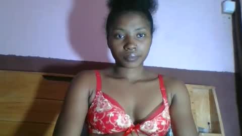 asmiraa online show from February 2, 6:50 pm