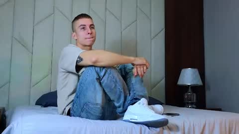 Snapshot of asmodeo_cox chatting on December 1, 4:29 pm Asmodeo - online show from December 1, 4:29 pm