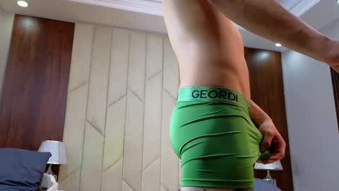 Snapshot of asmodeo_cox chatting on December 4, 10:41 pm Asmodeo - online show from December 4, 10:41 pm