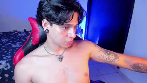 asmodeuszz online show from May 9, 1:00 am