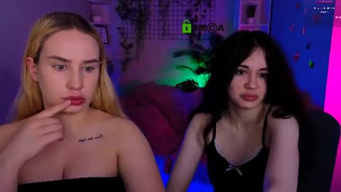 Snapshot of asol_muah chatting on June 13, 7:12 pm Asol online show from June 13, 7:12 pm