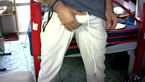 aspisonty online show from December 1, 5:56 am