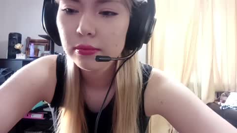 aspynkhatun online show from March 18, 2:31 pm