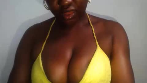 ass_elbonypussy online show from May 16, 10:36 am