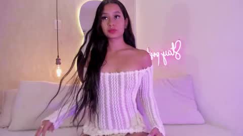 Snapshot of asshley_vegaa chatting on September 8, 7:13 pm ashley online show from September 8, 7:13 pm