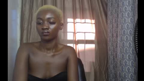 Assy girl25 online show from May 23, 7:24 am