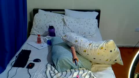 Snapshot of assybaby chatting on June 19, 5:28 pm assybaby online show from June 19, 5:28 pm