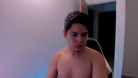 Snapshot of asta_kuro chatting on June 5, 6:52 am Asta Kuno online show from June 5, 6:52 am