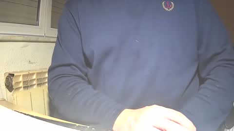 Snapshot of astelover chatting on December 25, 12:59 am astelover online show from December 25, 12:59 am