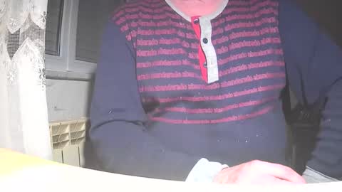 Snapshot of astelover chatting on December 20, 4:58 pm astelover online show from December 20, 4:58 pm