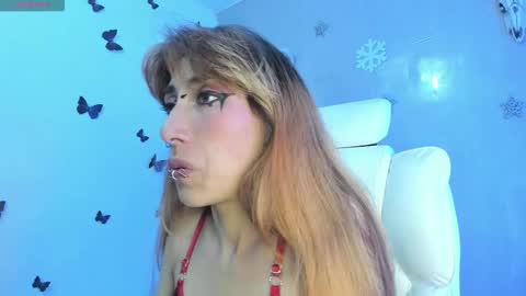 Asterothxznikki online show from February 25, 2:32 am