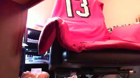 Snapshot of astiff1foru chatting on December 22, 2:27 pm astiff1foru online show from December 22, 2:27 pm