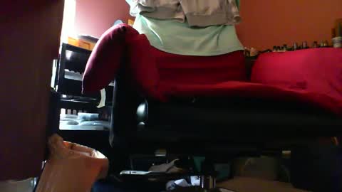 Snapshot of astiff1foru chatting on December 24, 2:12 pm astiff1foru online show from December 24, 2:12 pm