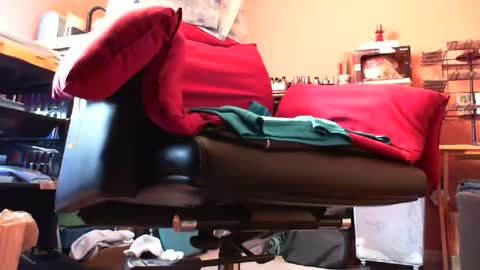 Snapshot of astiff1foru chatting on January 9, 2:18 pm astiff1foru online show from January 9, 2:18 pm