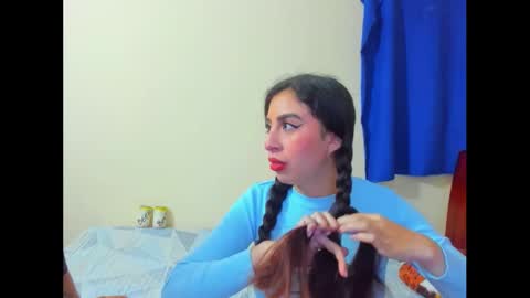 Snapshot of astredad2025 chatting on November 5, 3:17 am Mag and Molly online show from November 5, 3:17 am