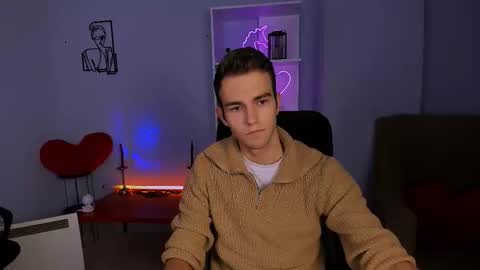 Snapshot of astren_villo chatting on November 25, 6:57 am astren online show from November 25, 6:57 am