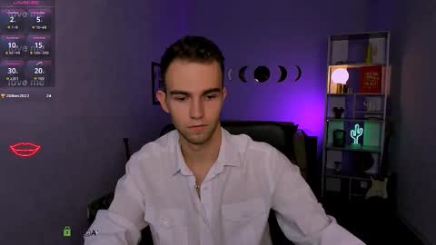 astren online show from December 19, 8:16 pm