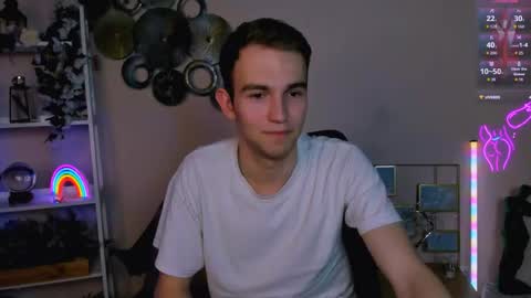 Snapshot of astren_villo chatting on May 6, 5:51 pm astren online show from May 6, 5:51 pm