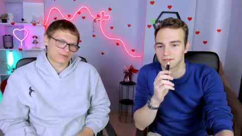 Snapshot of astren_villo chatting on May 12, 5:59 am astren online show from May 12, 5:59 am