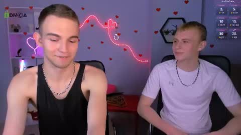 Snapshot of astren_villo chatting on June 15, 7:05 pm astren online show from June 15, 7:05 pm