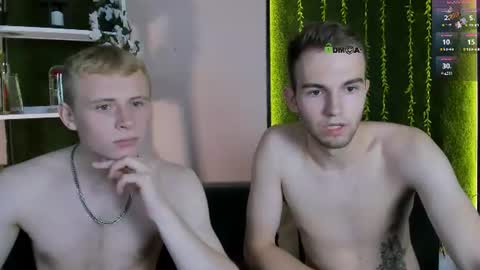 Snapshot of astren_villo chatting on June 29, 7:03 pm astren online show from June 29, 7:03 pm