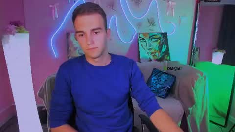 Snapshot of astren_villo chatting on July 28, 6:20 pm astren online show from July 28, 6:20 pm