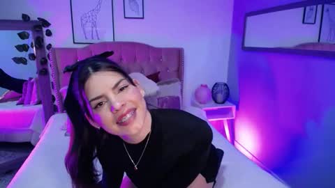 astrid_velle online show from October 12, 4:44 am